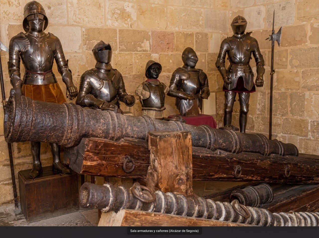Sala de armaduras del Alcázar de Segovia